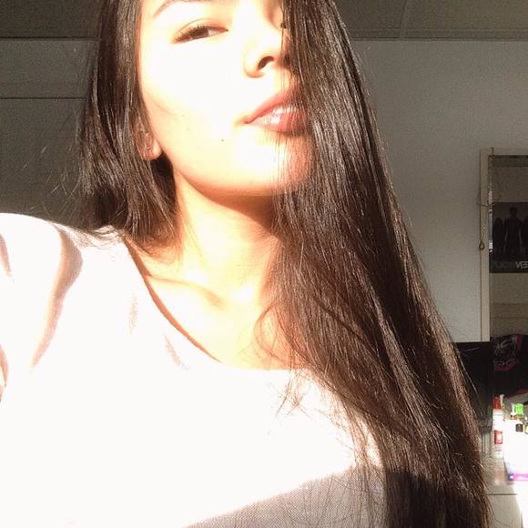 Meet your Posher, Maïna - Picture 1 of 1